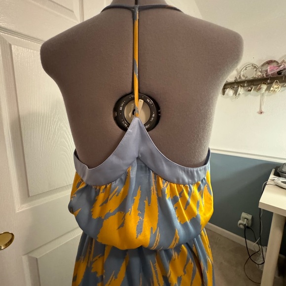 HOUSE OF HARLOW 1960 x REVOLVE (Marerna Dress in Blue Feather) - Picture 6 of 10